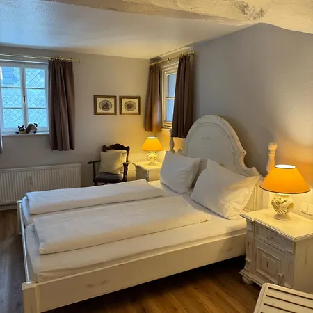 Hotel Dombaecker 3*